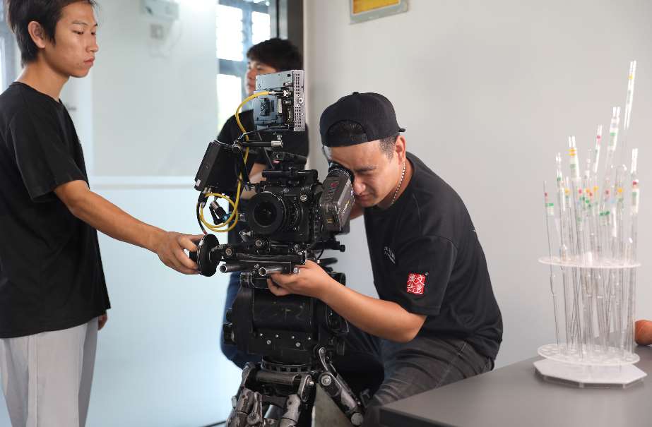 深圳动画制作服务公司(图1) 1-220QH04G5301.jpg