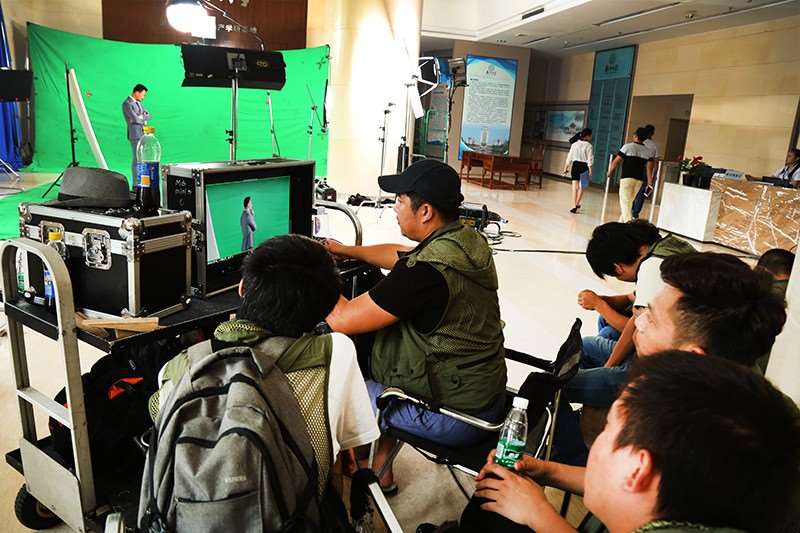 拍摄企业宣传片时如何确保画面色彩统一