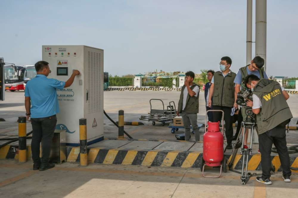 拍摄企业宣传片时如何确保演员自然