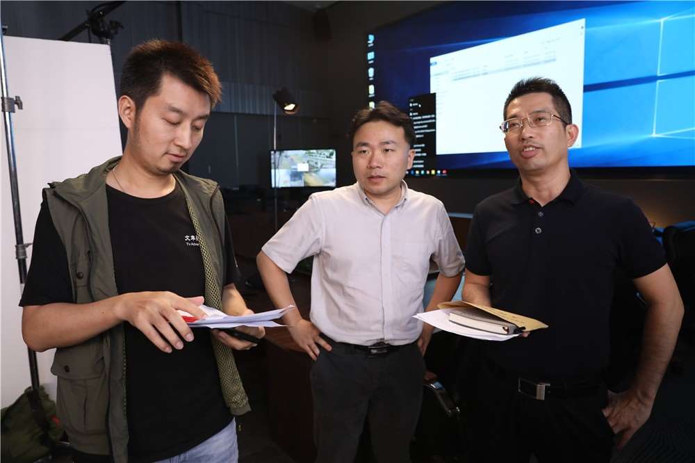 拍摄企业宣传片时如何捕捉细节