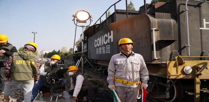 企业宣传片拍摄中的超广角镜头应用技巧