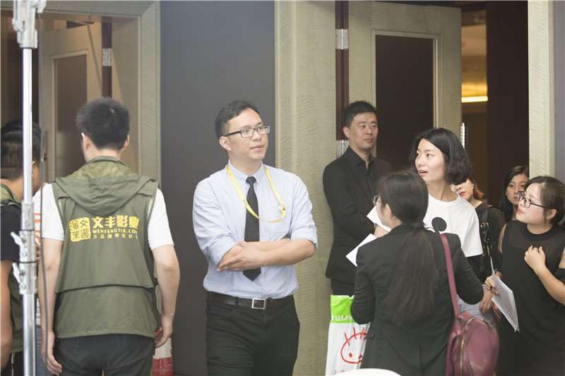 企业宣传片拍摄中的时间流逝摄影技巧