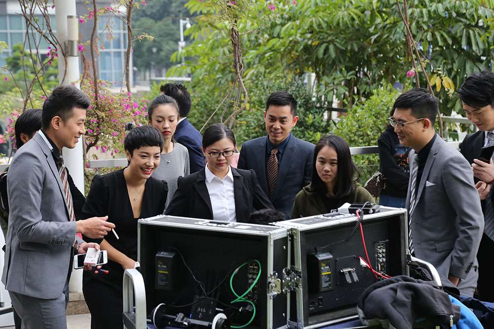 拍摄企业宣传片时如何与团队沟通